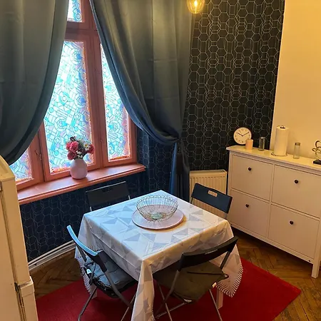 Sweethome Near Historical Center דירה