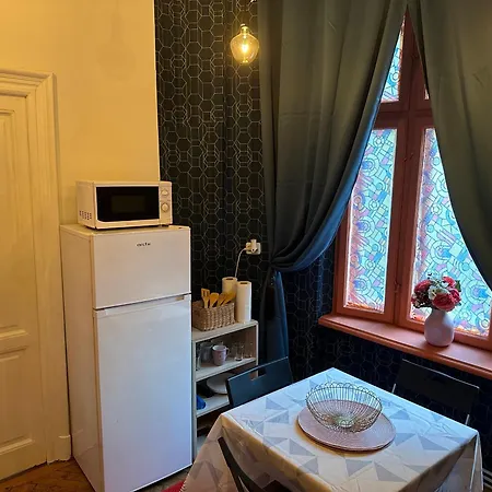 Sweethome Near Historical Center דירה *