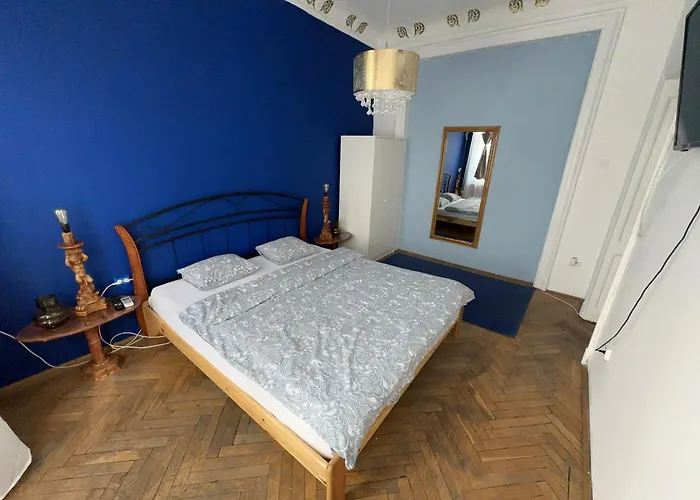 Sweethome Near Historical Center דירה