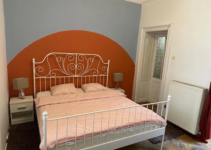Sweethome Near Historical Center דירה